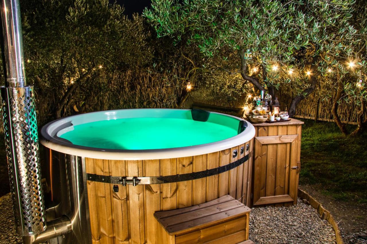 2 Cuori E 1 Yurta Glamping In Tuscany - Adults Only Asciano Exterior foto